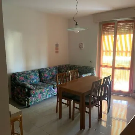 Zona Con Barbecue 아파트 *